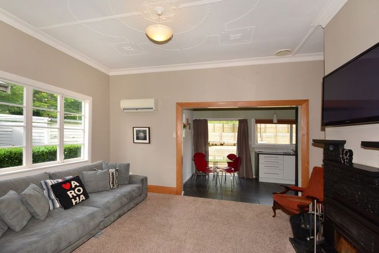 Photo of property in 58 Argyle Street, Mornington, Dunedin, 9011