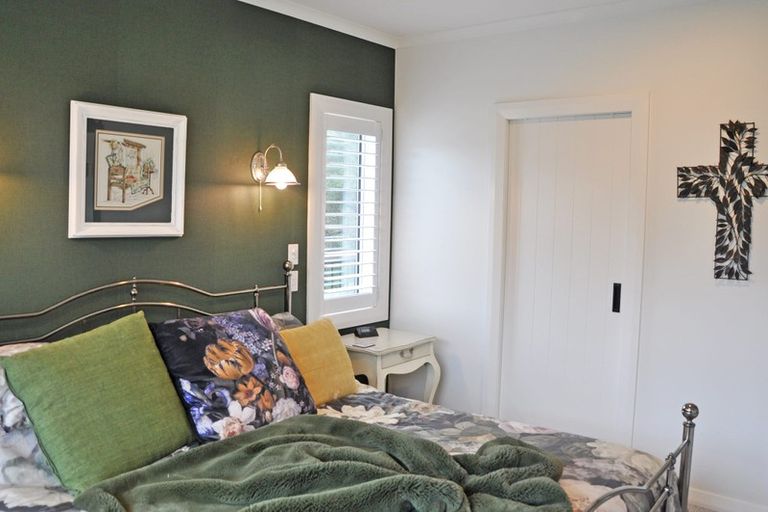 Photo of property in 55 Hauraki Road, Leigh, Warkworth, 0985