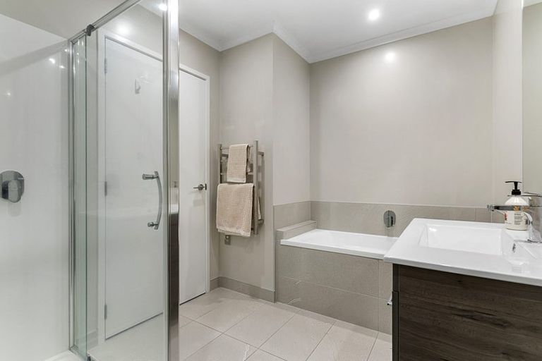 Photo of property in 18 Tuatua Road, Hobsonville, Auckland, 0616