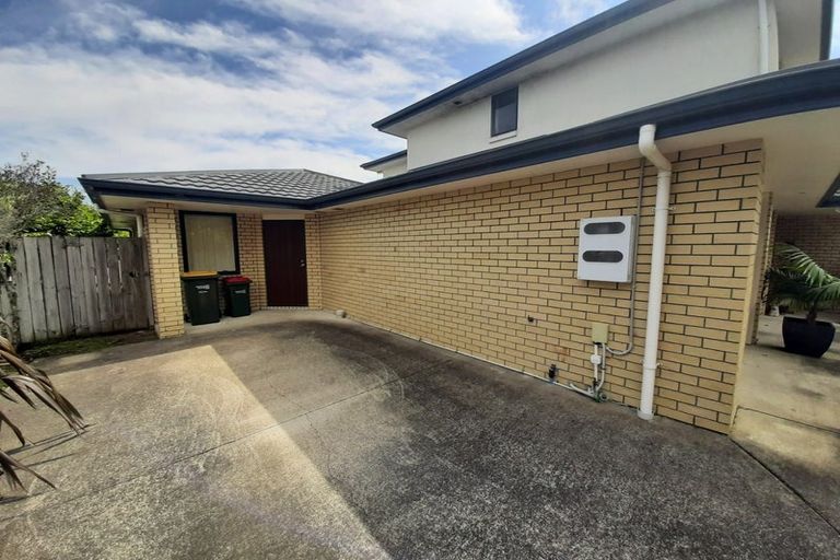 Photo of property in 45 Kittiwake Drive, Schnapper Rock, Auckland, 0632