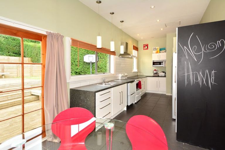 Photo of property in 58 Argyle Street, Mornington, Dunedin, 9011