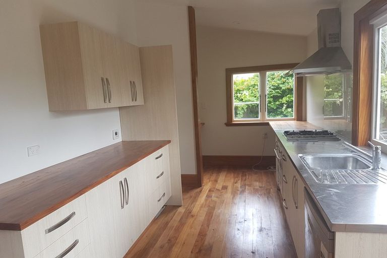 Photo of property in 181 Edgeware Road, Edgeware, Christchurch, 8013