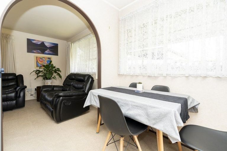 Photo of property in 15b Sandalwood Drive, Dinsdale, Hamilton, 3204