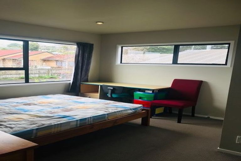 Photo of property in 34 De Quincey Terrace, Highland Park, Auckland, 2010