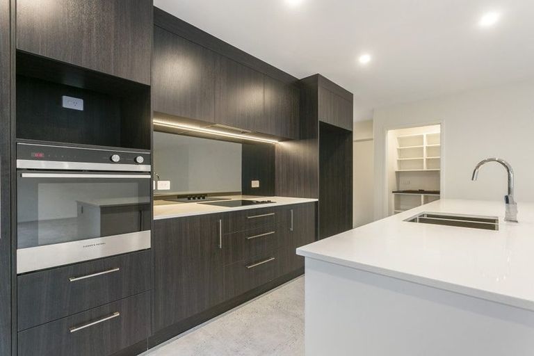 Photo of property in 5 Maraeariki Avenue, Orewa, 0931