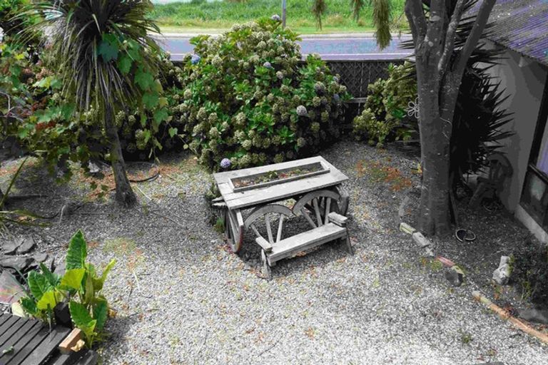 Photo of property in 90 Riverview Road, Huntly, 3700