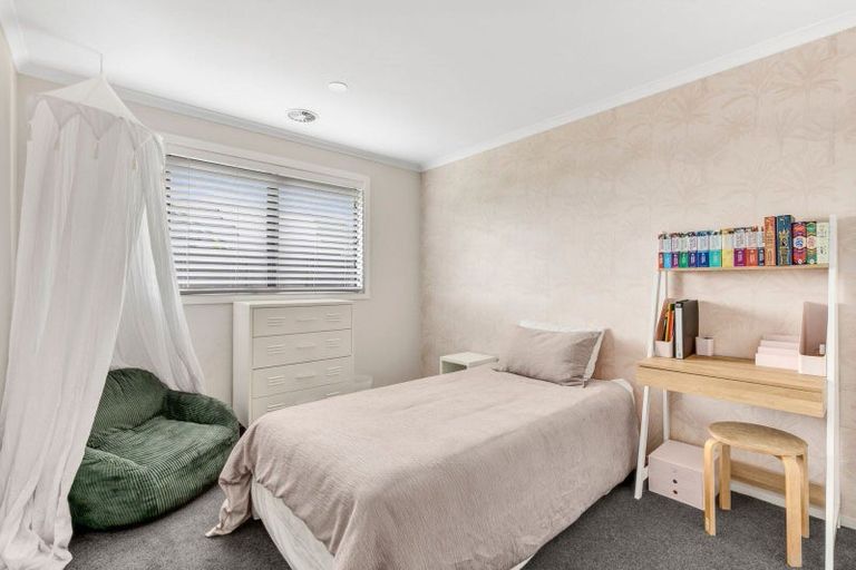 Photo of property in 15 Moemoea Place, Cambridge, 3434