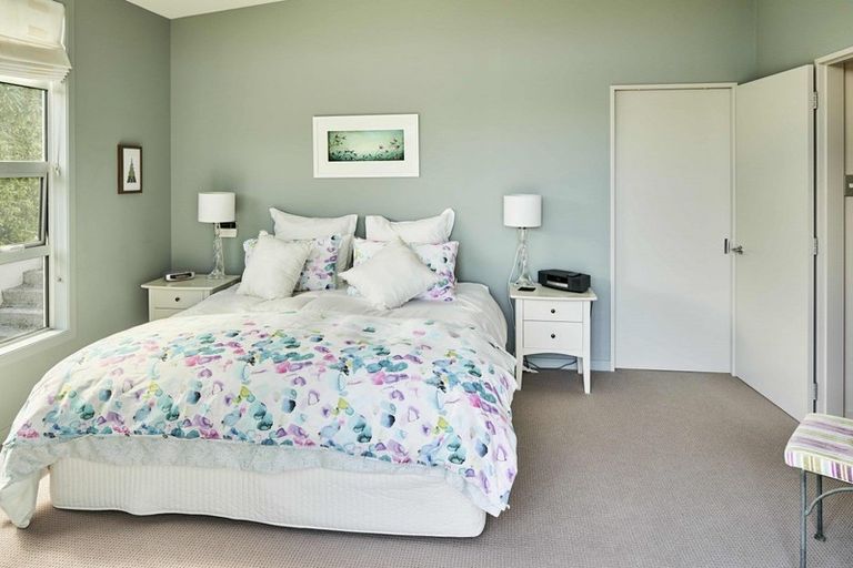 Photo of property in 14 Dornoch Place, Papakowhai, Porirua, 5024