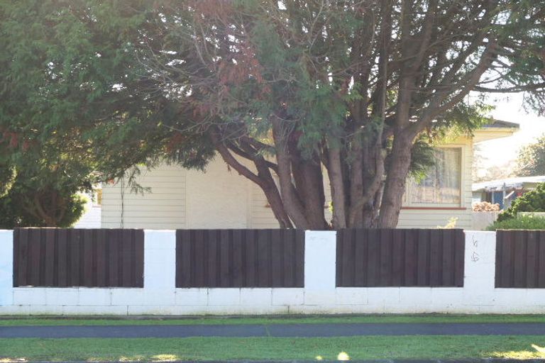 Photo of property in 28 Skipton Street, Mangere East, Auckland, 2024