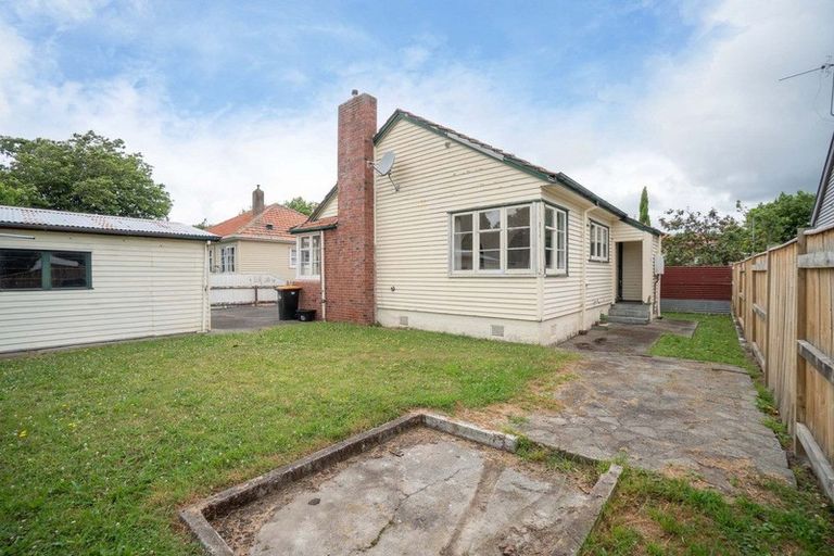 Photo of property in 6 Rangiora Avenue, Roslyn, Palmerston North, 4414