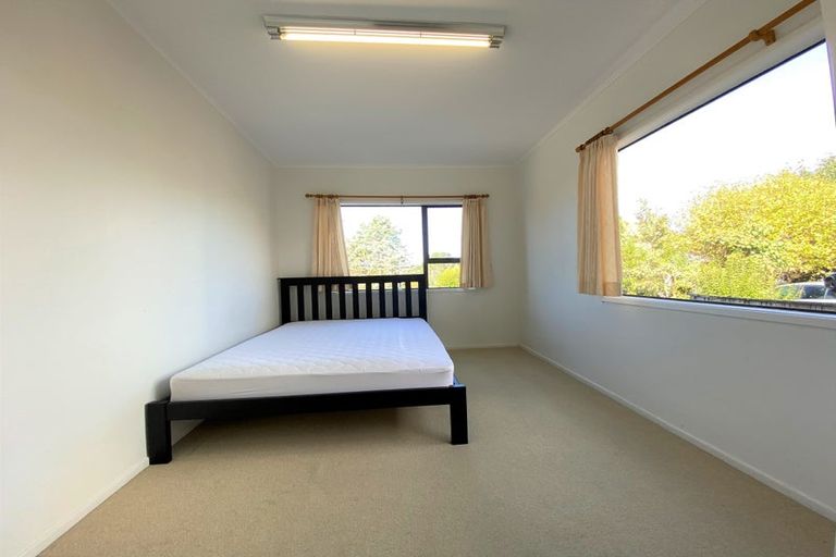 Photo of property in 147 Oaktree Avenue, Browns Bay, Auckland, 0630