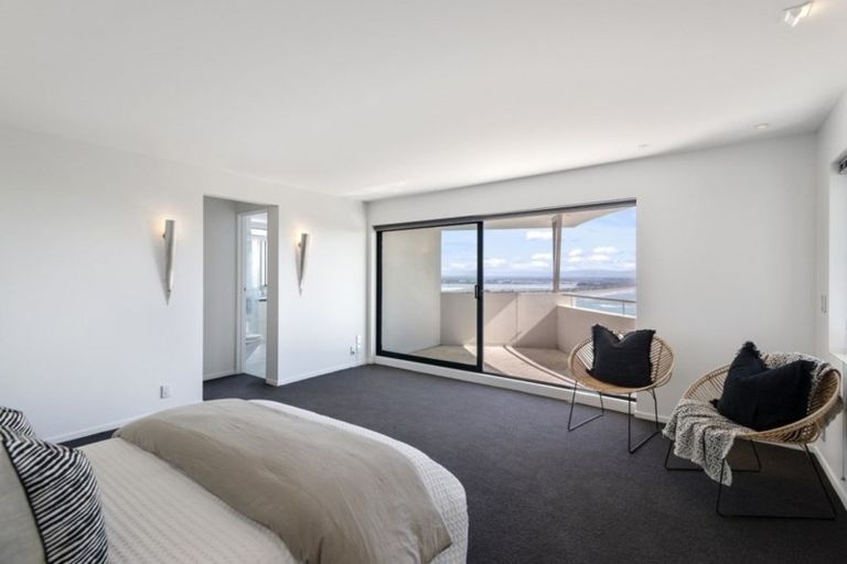 Photo of property in 142 Scarborough Road, Scarborough, Christchurch, 8081