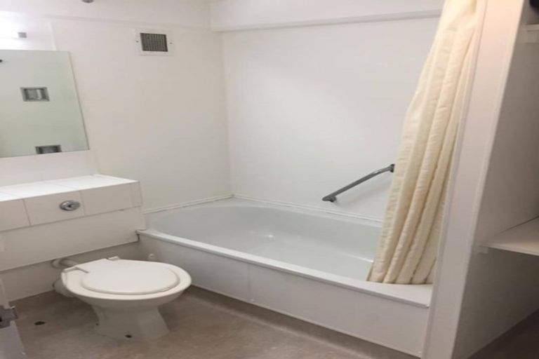 Photo of property in Capital Hill Apartments, 15/54 Hill Street, Thorndon, Wellington, 6011