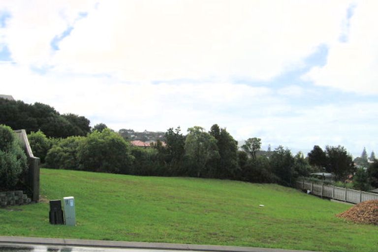 Photo of property in 21 The Ritz, Orewa, 0931