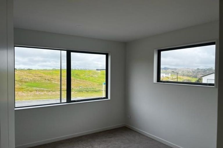 Photo of property in 43 Clara Road, Silverdale, 0932