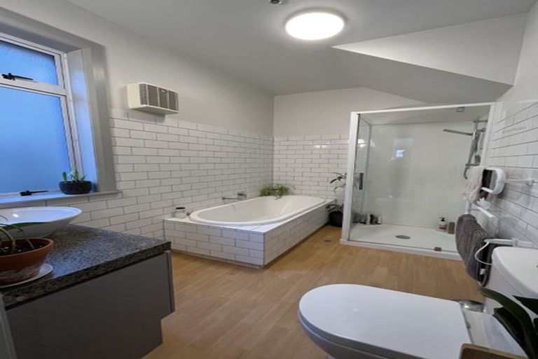 Photo of property in 98 Riddiford Street, Newtown, Wellington, 6021