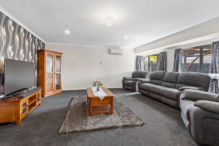 Photo of property in 57 Broadhaven Avenue, Parklands, Christchurch, 8083
