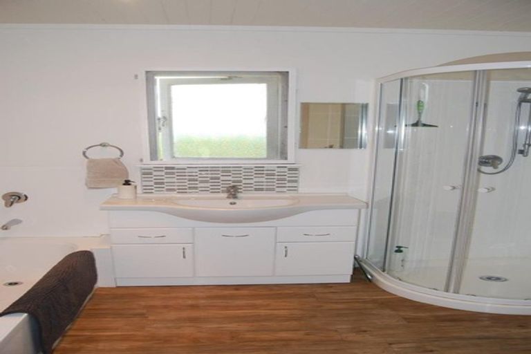 Photo of property in 2727 State Highway 1, Ruakaka, Whangarei, 0171