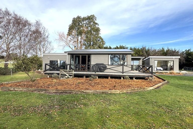 Photo of property in 51 Allan Street, Waiwera South, Clinton, 9584