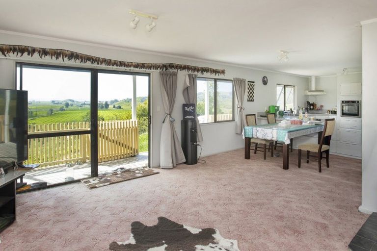 Photo of property in 55 Harrington Road, Muriwai, Gisborne, 4072