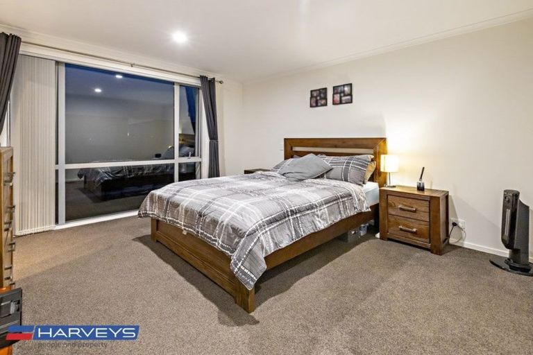 Photo of property in 33 Hollowout Street, Takanini, 2112