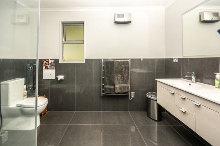 Photo of property in 26 Russell Street, Picton, 7220