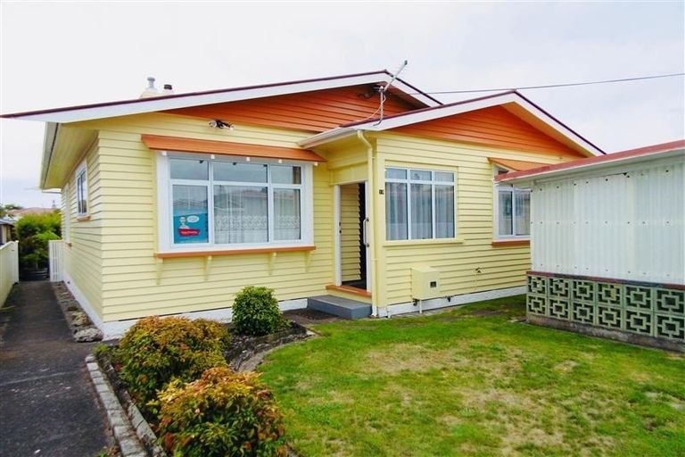 Photo of property in 13 Ngaio Street, Strandon, New Plymouth, 4312