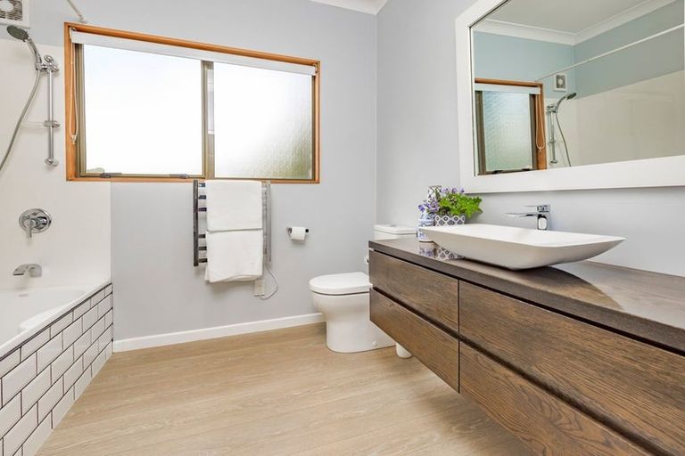 Photo of property in 175 Mcgregor Road, Clevedon, Papakura, 2582