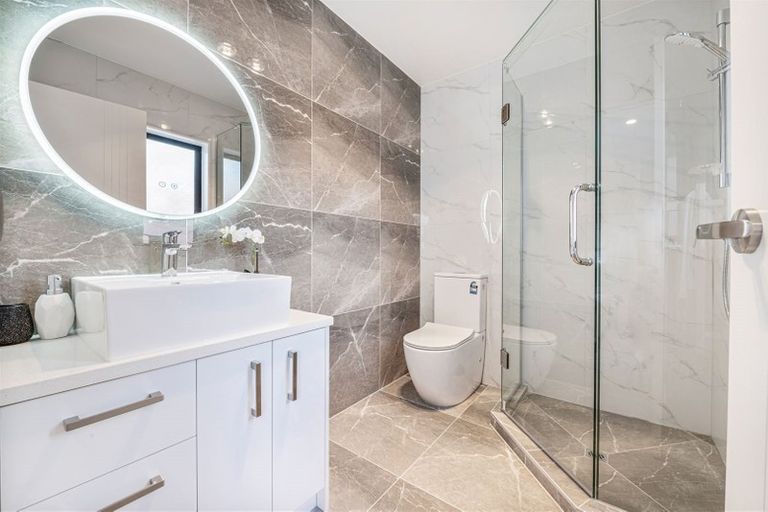 Photo of property in 26 Matahae Drive, Flat Bush, Auckland, 2019