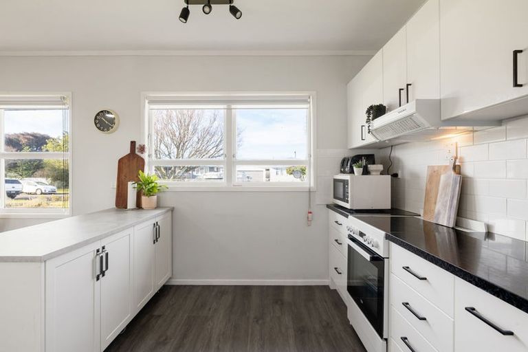 Photo of property in 203 Warburton Crescent, Te Awamutu, 3800