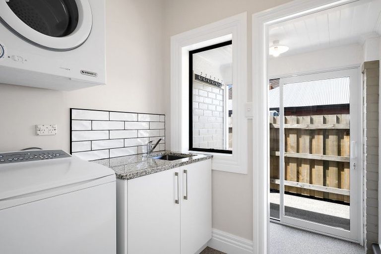 Photo of property in 146 Melbourne Street, South Dunedin, Dunedin, 9012