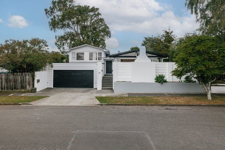 Photo of property in 24 Heatley Avenue, Hokowhitu, Palmerston North, 4410