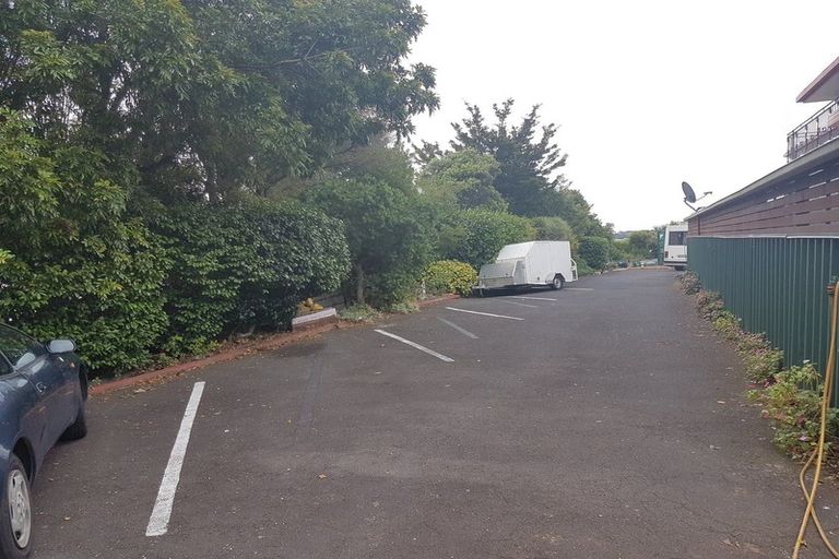 Photo of property in 2 Shepherds Road, Papakura, 2110