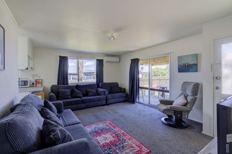 Photo of property in 8 Leslie Place, Deanwell, Hamilton, 3206