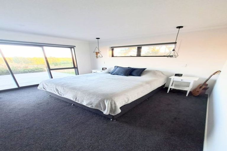 Photo of property in 411 Tuhikaramea Road, Temple View, Hamilton, 3290