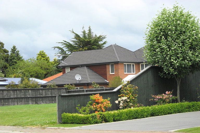 Photo of property in 45 Chateau Drive, Burnside, Christchurch, 8053