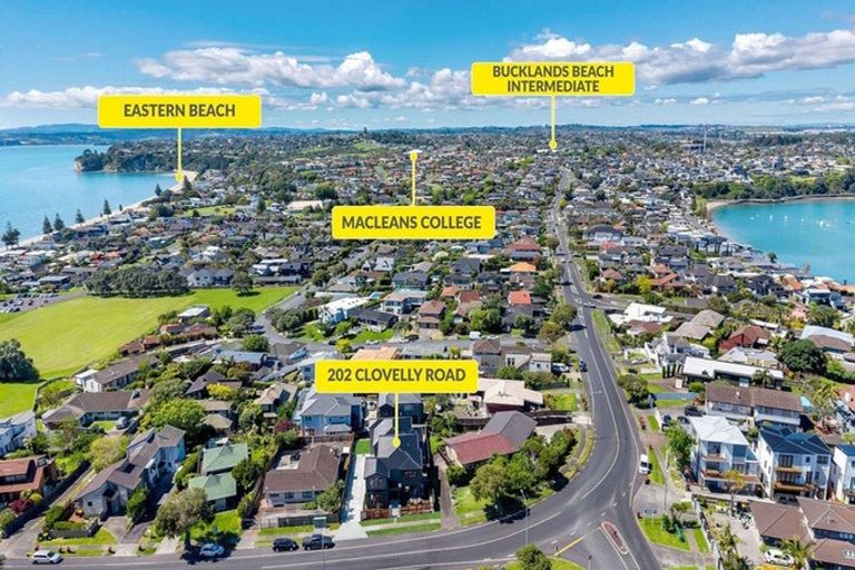 Photo of property in 202 Clovelly Road, Bucklands Beach, Auckland, 2012