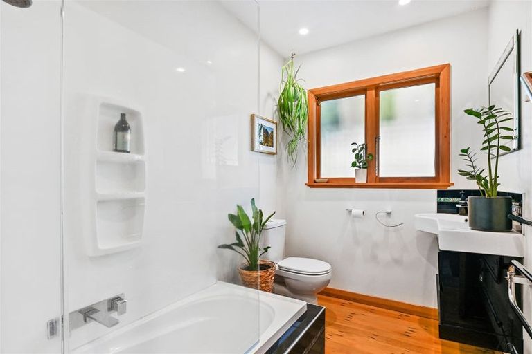 Photo of property in 269 Estuary Road, South New Brighton, Christchurch, 8062