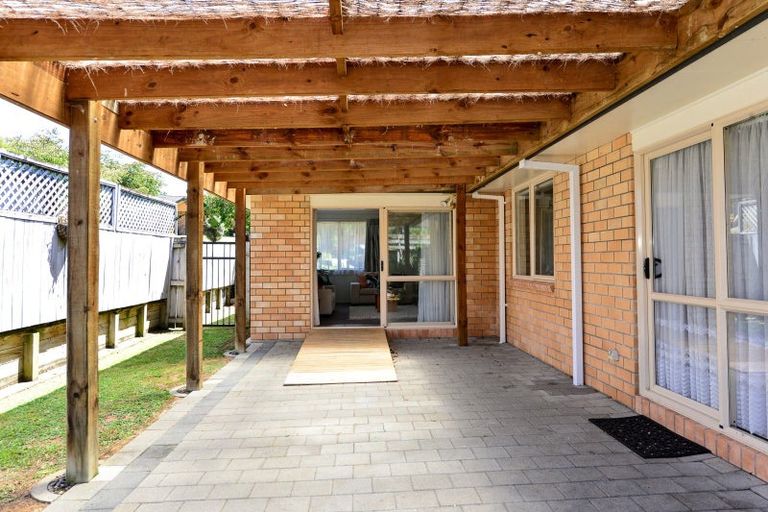 Photo of property in 2 Rochester Place, Nawton, Hamilton, 3200