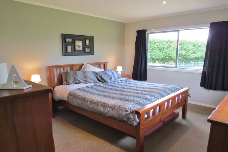 Photo of property in 89 Costley Street West, Carterton, 5713