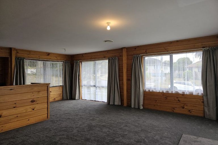 Photo of property in 1-1a Jackson Terrace, Ranui, Porirua, 5024