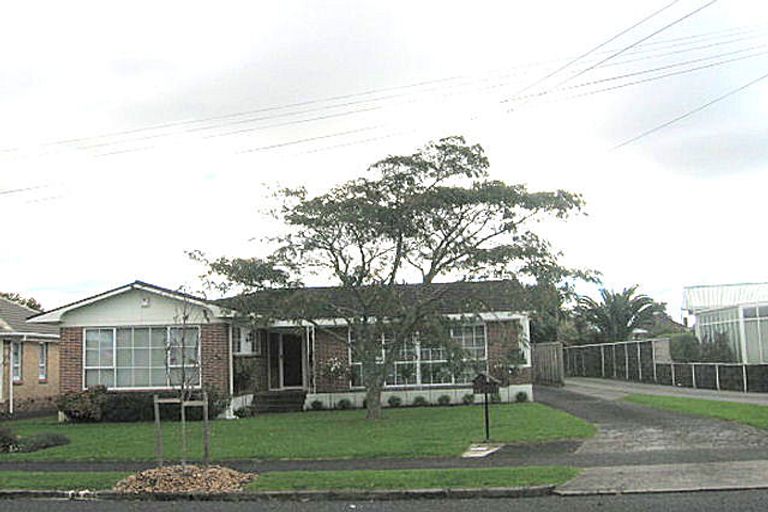 Photo of property in 24 Buckingham Crescent, Manukau, Auckland, 2025