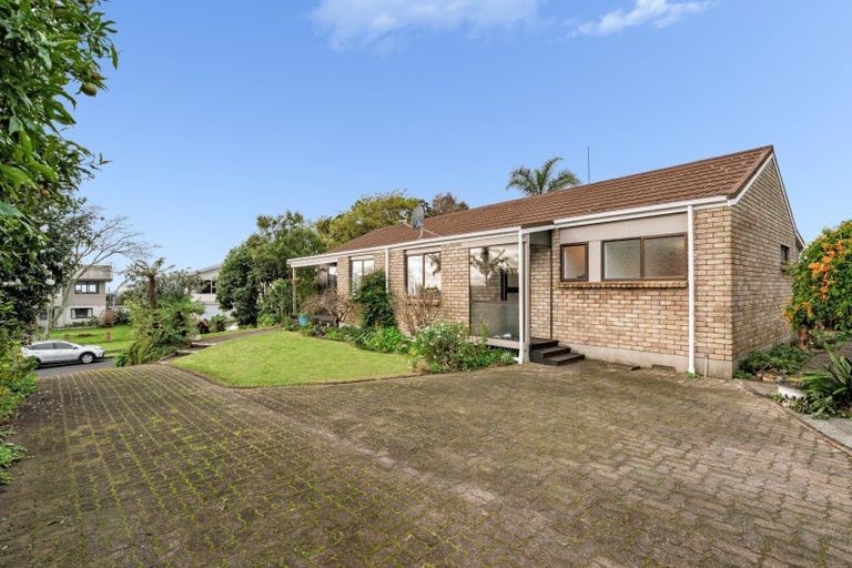 Photo of property in 18 Taylor Street, Ohauiti, Tauranga, 3112
