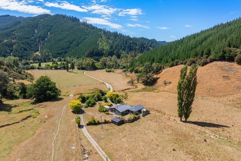 Photo of property in 407 Onamalutu Road, Onamalutu, Blenheim, 7275