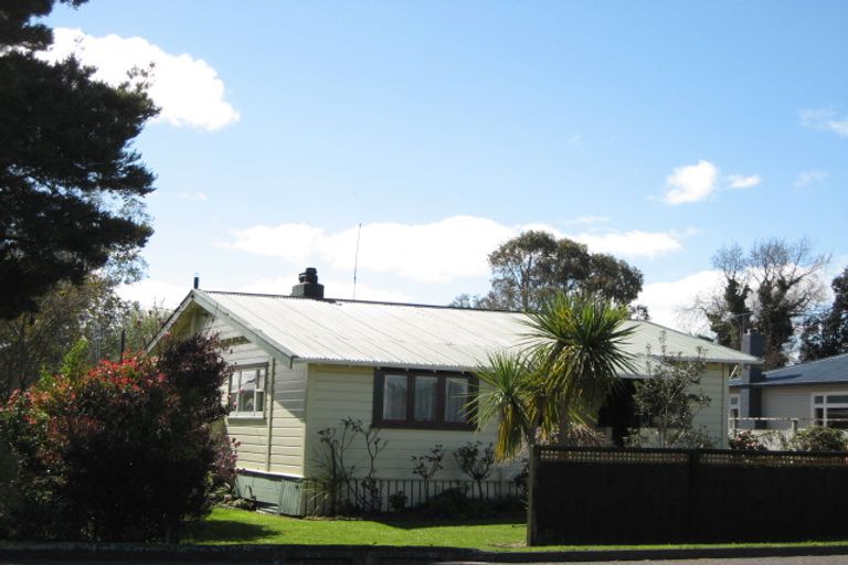 Photo of property in 18 Harris Street, Marton, 4710