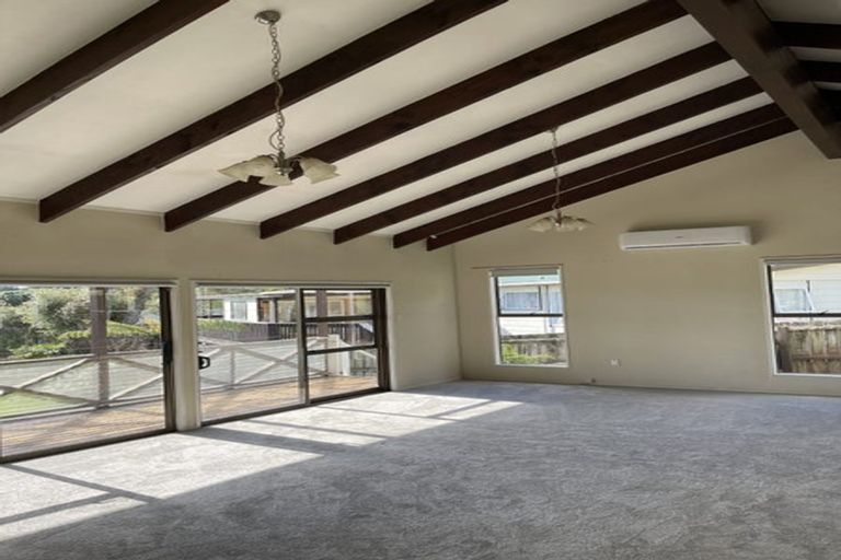 Photo of property in 39 Mack Place, Red Hill, Papakura, 2110