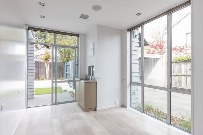 Photo of property in 8a Rotherham Street, Riccarton, Christchurch, 8041