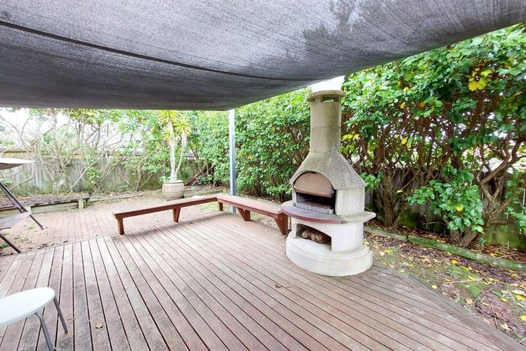 Photo of property in 10 Pukatea Avenue, Albany, Auckland, 0632