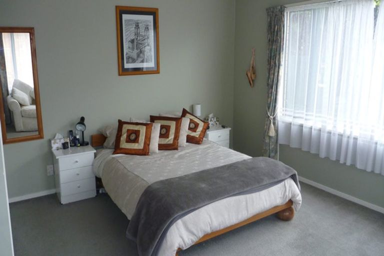 Photo of property in 36 Castletown Place, New Brighton, Christchurch, 8083