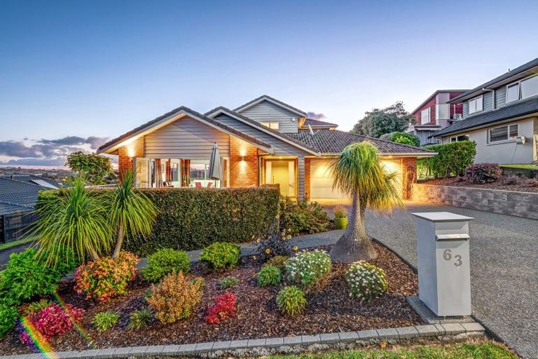 Photo of property in 63 Chesterfield Way, Orewa, 0931